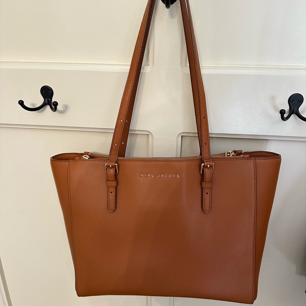 Marc Jacobs Tan Leather Tote Bag